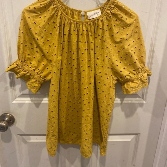 Universal thread eyelet short sleeve blouse sz Large - Picture 4 of 10